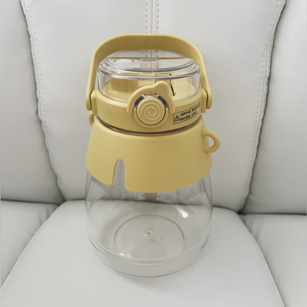 Brand new large water bottle 1L with handle